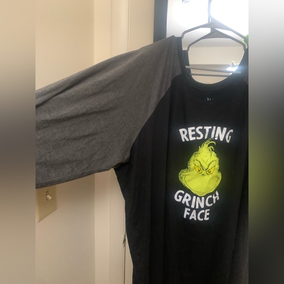 Grinch Face Raglan Shirt - Picture 5 of 5